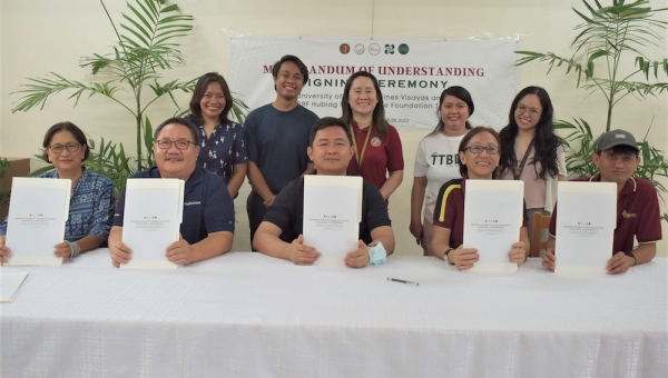UPV inks MOU with GRF Hublag Microfinance Foundation Inc. to help mussel farmers in the region